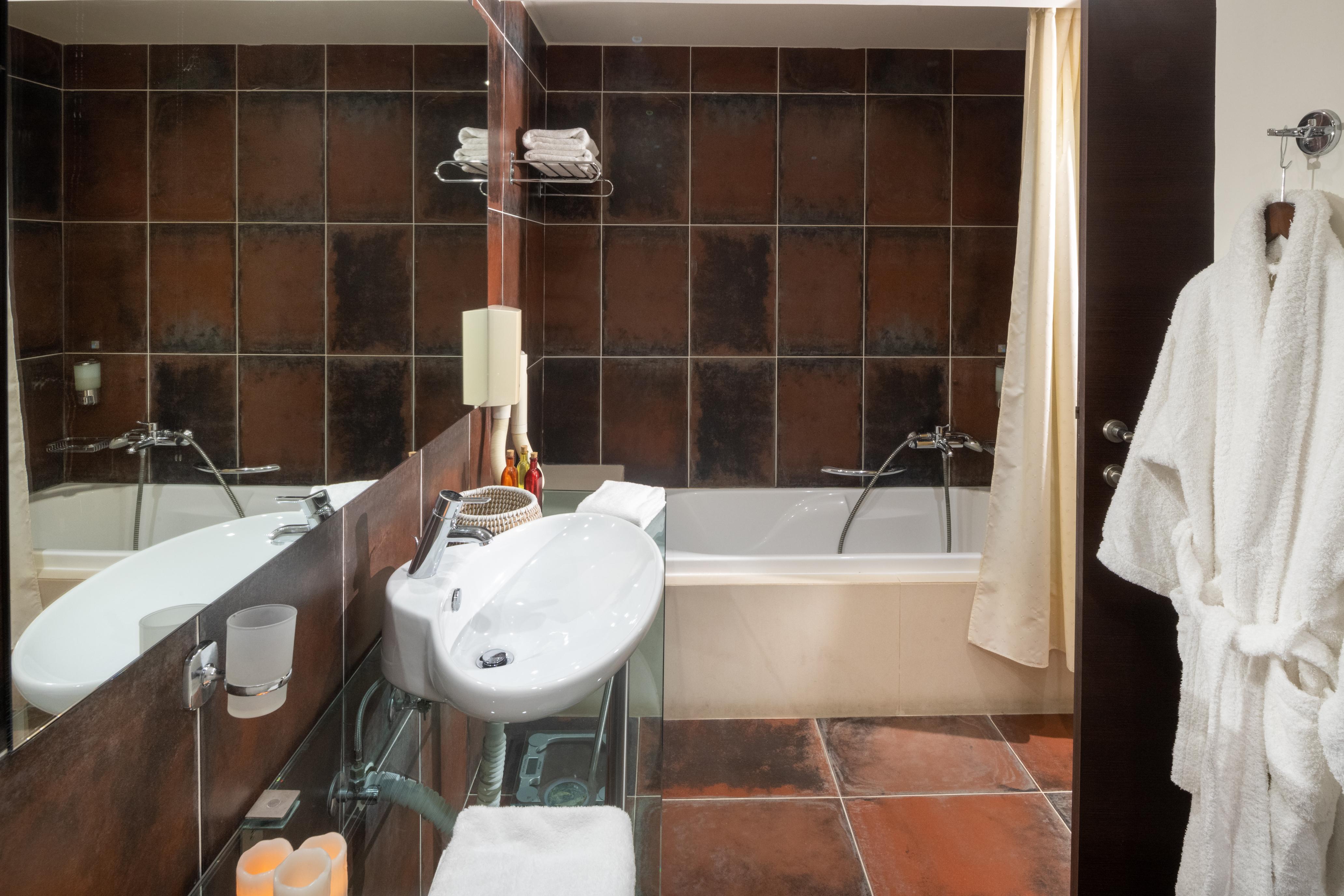 Angela Suites Boutique Hotel Sissi Esterno foto