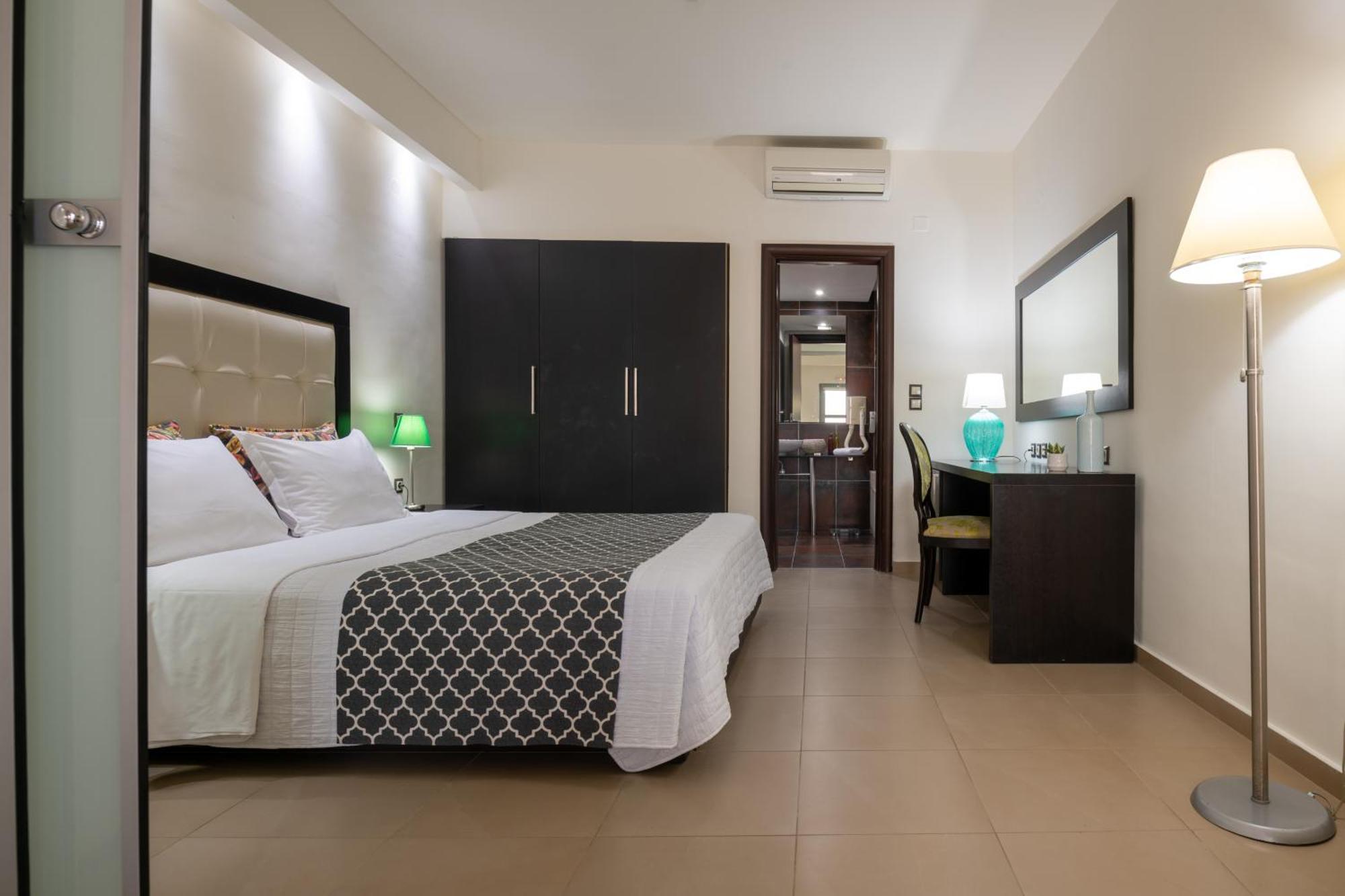 Angela Suites Boutique Hotel Sissi Esterno foto